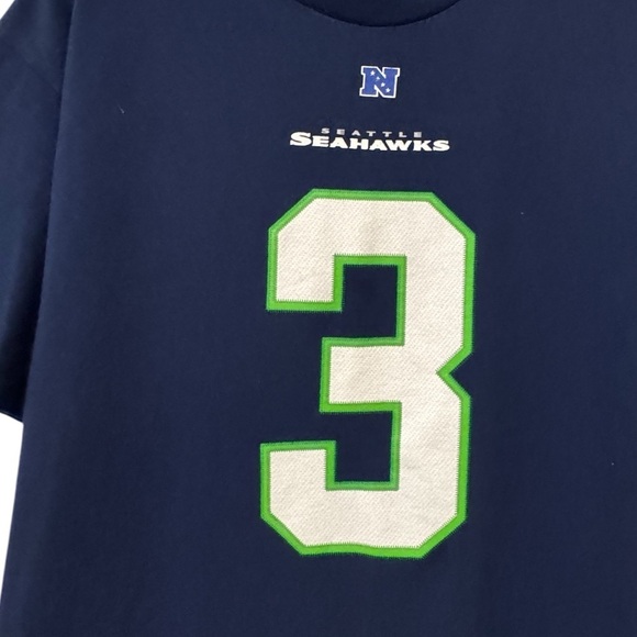 Men’s Russell Wilson Seattle Seahawks NFL T Shirt Size Large Blue Football - Picture 4 of 6